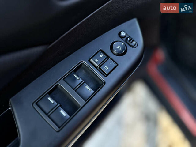 Красный Хонда СРВ, объемом двигателя 1.6 л и пробегом 121 тыс. км за 21700 $, фото 27 на Automoto.ua