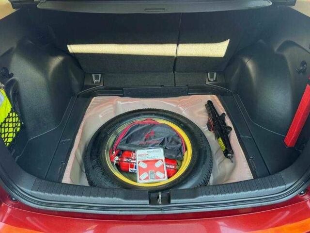 Красный Хонда СРВ, объемом двигателя 2 л и пробегом 180 тыс. км за 10200 $, фото 11 на Automoto.ua