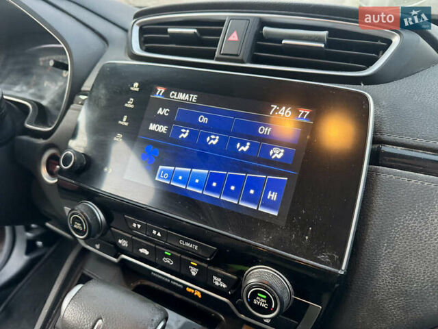 Красный Хонда СРВ, объемом двигателя 1.5 л и пробегом 230 тыс. км за 8800 $, фото 11 на Automoto.ua