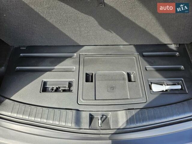 Красный Хонда СРВ, объемом двигателя 2 л и пробегом 25 тыс. км за 32000 $, фото 27 на Automoto.ua