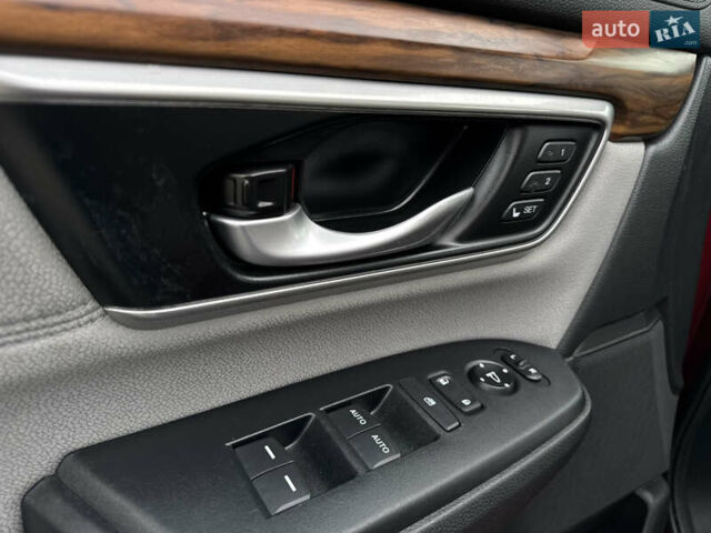 Красный Хонда СРВ, объемом двигателя 2 л и пробегом 88 тыс. км за 25400 $, фото 30 на Automoto.ua