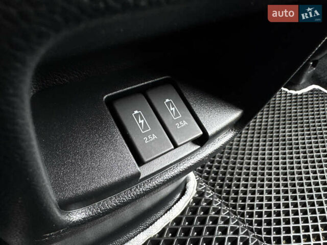 Красный Хонда СРВ, объемом двигателя 2 л и пробегом 88 тыс. км за 25400 $, фото 67 на Automoto.ua