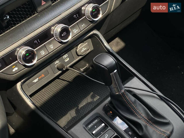 Червоний Хонда СРВ, об'ємом двигуна 2 л та пробігом 14 тис. км за 29900 $, фото 33 на Automoto.ua