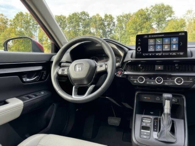 Красный Хонда СРВ, объемом двигателя 1.5 л и пробегом 19 тыс. км за 26700 $, фото 5 на Automoto.ua