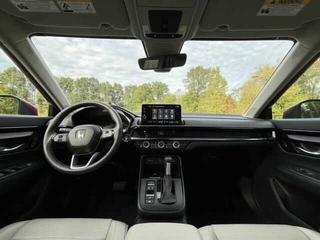 Красный Хонда СРВ, объемом двигателя 1.5 л и пробегом 28 тыс. км за 17500 $, фото 7 на Automoto.ua