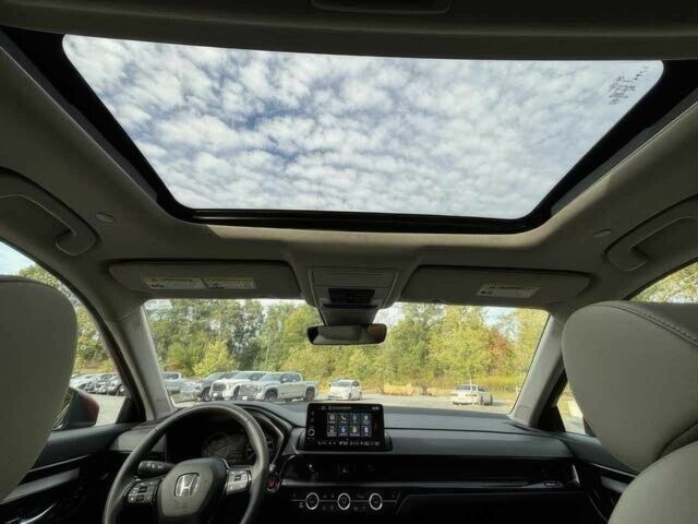 Красный Хонда СРВ, объемом двигателя 1.5 л и пробегом 22 тыс. км за 24800 $, фото 9 на Automoto.ua