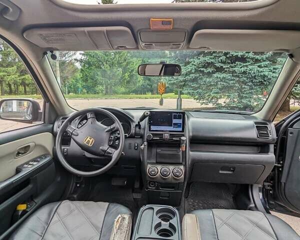 Хонда СРВ, объемом двигателя 2 л и пробегом 323 тыс. км за 6700 $, фото 10 на Automoto.ua