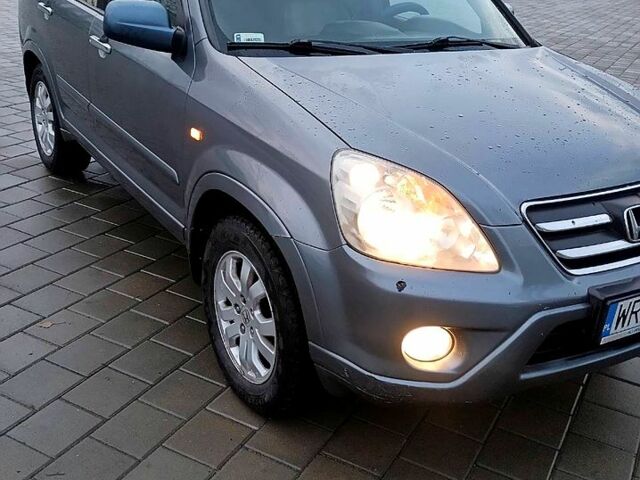 Хонда СРВ, объемом двигателя 2.2 л и пробегом 300 тыс. км за 4999 $, фото 2 на Automoto.ua