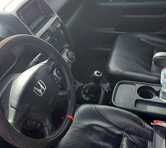 Хонда СРВ, объемом двигателя 2.2 л и пробегом 283 тыс. км за 4799 $, фото 7 на Automoto.ua