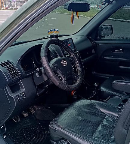 Хонда СРВ, объемом двигателя 2.2 л и пробегом 193 тыс. км за 5240 $, фото 7 на Automoto.ua