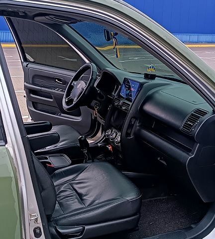 Хонда СРВ, объемом двигателя 2.2 л и пробегом 193 тыс. км за 5240 $, фото 3 на Automoto.ua