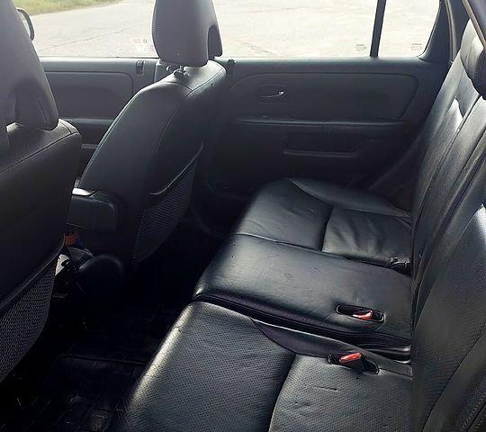 Хонда СРВ, объемом двигателя 2.2 л и пробегом 283 тыс. км за 4799 $, фото 8 на Automoto.ua
