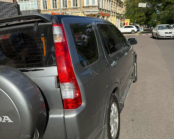 Хонда СРВ, объемом двигателя 2 л и пробегом 196 тыс. км за 8000 $, фото 2 на Automoto.ua