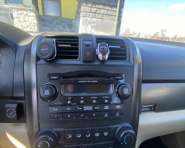 Хонда СРВ, объемом двигателя 2.35 л и пробегом 269 тыс. км за 10300 $, фото 9 на Automoto.ua