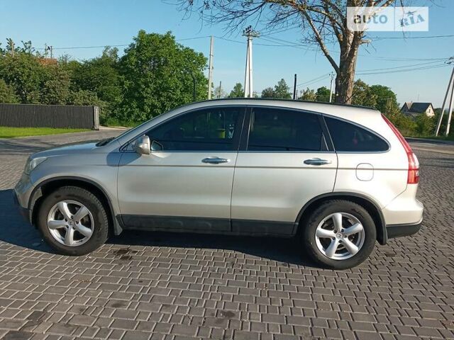 Хонда СРВ, объемом двигателя 2.2 л и пробегом 247 тыс. км за 10000 $, фото 1 на Automoto.ua