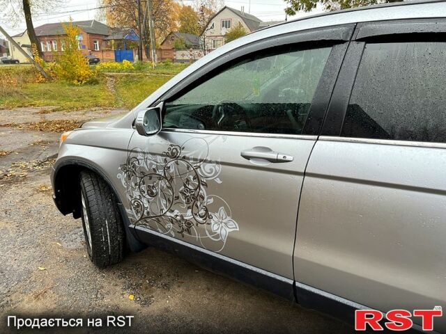 Хонда СРВ, объемом двигателя 2.4 л и пробегом 200 тыс. км за 11500 $, фото 4 на Automoto.ua