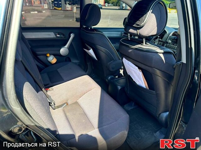 Хонда СРВ, объемом двигателя 2.2 л и пробегом 257 тыс. км за 6700 $, фото 5 на Automoto.ua