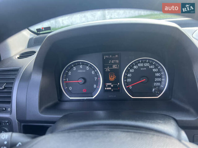 Хонда СРВ, объемом двигателя 2 л и пробегом 211 тыс. км за 10500 $, фото 6 на Automoto.ua