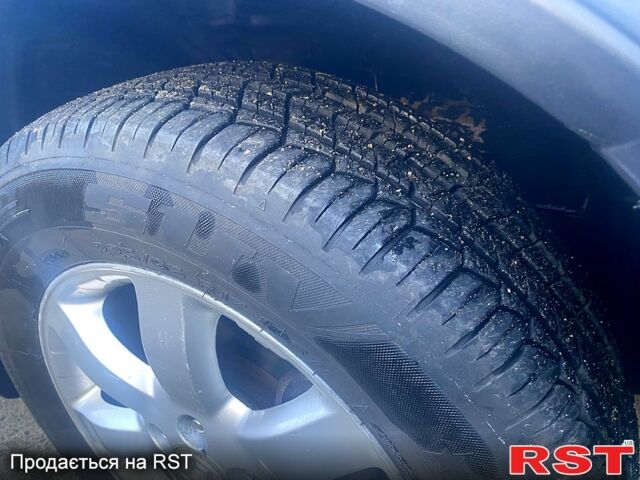 Хонда СРВ, объемом двигателя 2 л и пробегом 303 тыс. км за 9800 $, фото 7 на Automoto.ua