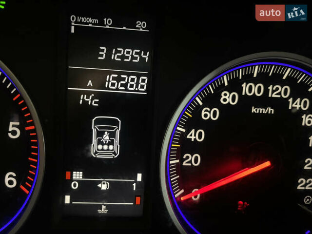 Хонда СРВ, объемом двигателя 2.2 л и пробегом 313 тыс. км за 5500 $, фото 20 на Automoto.ua