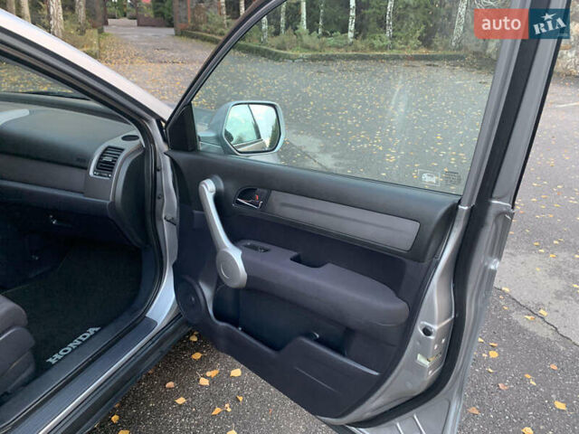 Хонда СРВ, об'ємом двигуна 0 л та пробігом 212 тис. км за 9800 $, фото 6 на Automoto.ua