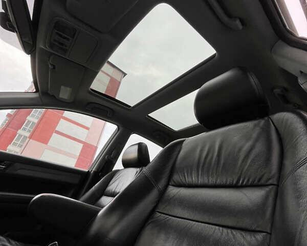 Хонда СРВ, объемом двигателя 2.4 л и пробегом 340 тыс. км за 11300 $, фото 6 на Automoto.ua