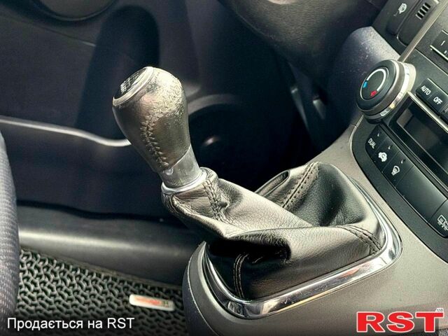 Хонда СРВ, об'ємом двигуна 2 л та пробігом 187 тис. км за 10950 $, фото 10 на Automoto.ua