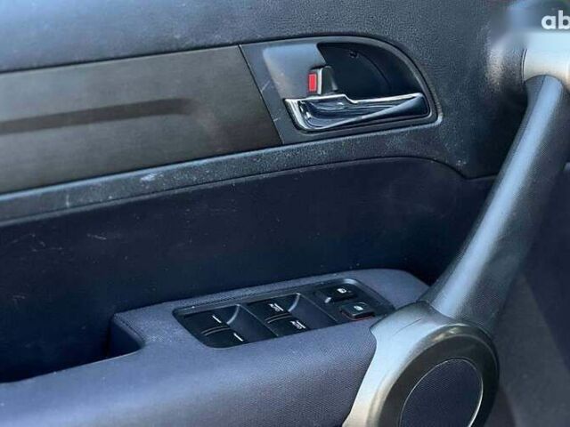 Хонда СРВ, объемом двигателя 2.2 л и пробегом 218 тыс. км за 12600 $, фото 8 на Automoto.ua