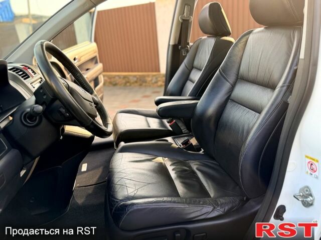 Хонда СРВ, объемом двигателя 2.2 л и пробегом 195 тыс. км за 15800 $, фото 6 на Automoto.ua