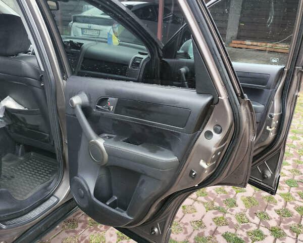 Хонда СРВ, объемом двигателя 0 л и пробегом 345 тыс. км за 12100 $, фото 17 на Automoto.ua