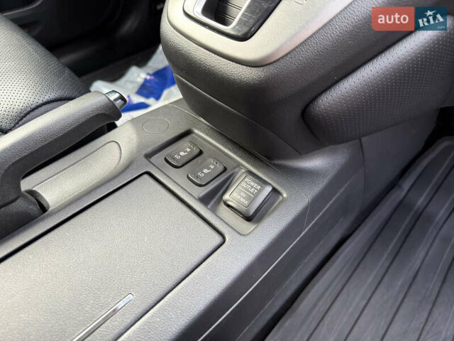 Хонда СРВ, объемом двигателя 2.2 л и пробегом 261 тыс. км за 18800 $, фото 38 на Automoto.ua