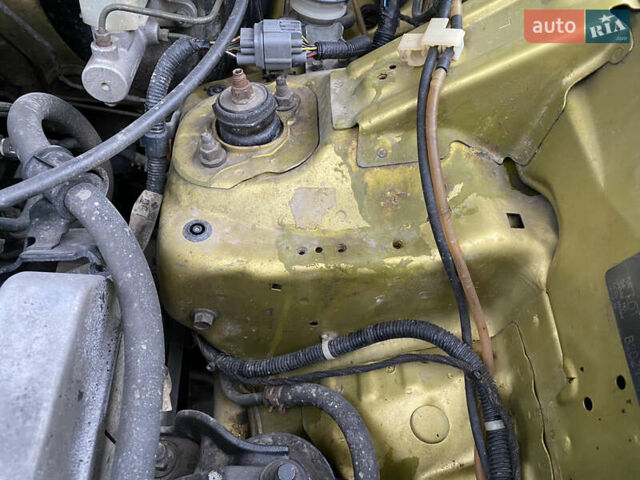 Жовтий Хонда СРВ, об'ємом двигуна 1.97 л та пробігом 400 тис. км за 4900 $, фото 23 на Automoto.ua