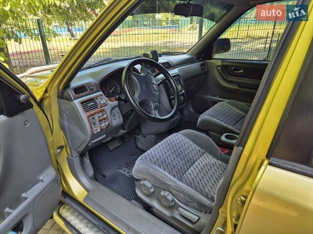 Хонда СРВ 1999 в Краматорске на Automoto.ua Желтый Хонда СРВ, объемом двигателя 2 л и пробегом 307 тыс. км за 5100 $, фото 7 на Automoto.ua