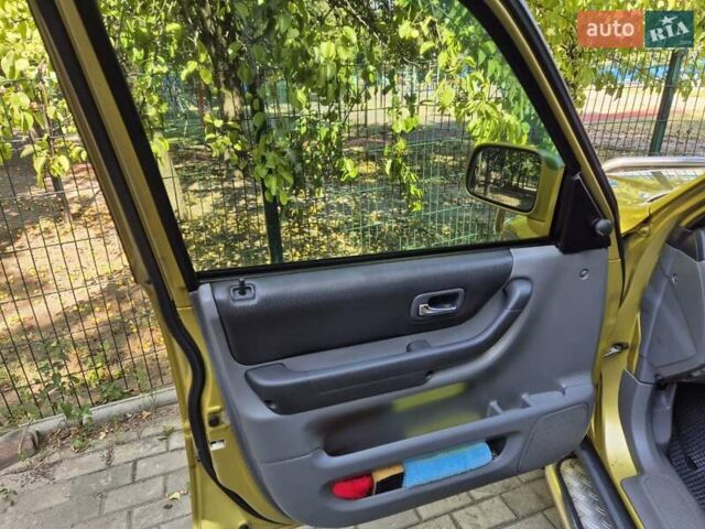 Хонда СРВ 1999 в Краматорске на Automoto.ua Желтый Хонда СРВ, объемом двигателя 2 л и пробегом 307 тыс. км за 5100 $, фото 10 на Automoto.ua