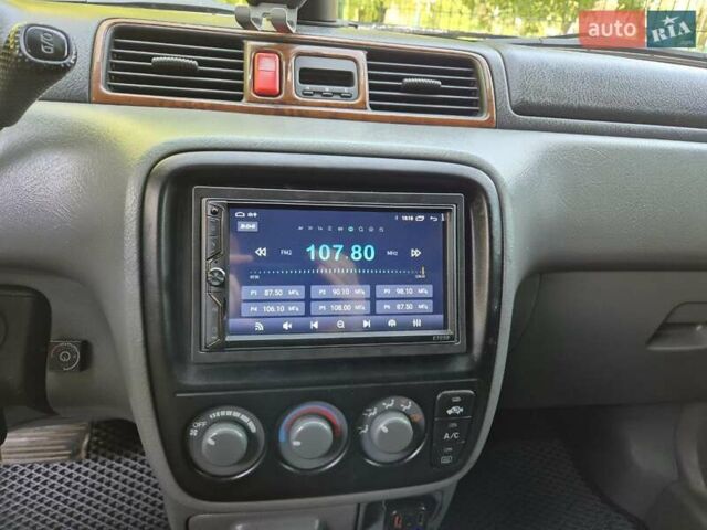 Хонда СРВ 1999 в Краматорске на Automoto.ua Желтый Хонда СРВ, объемом двигателя 2 л и пробегом 307 тыс. км за 5100 $, фото 5 на Automoto.ua