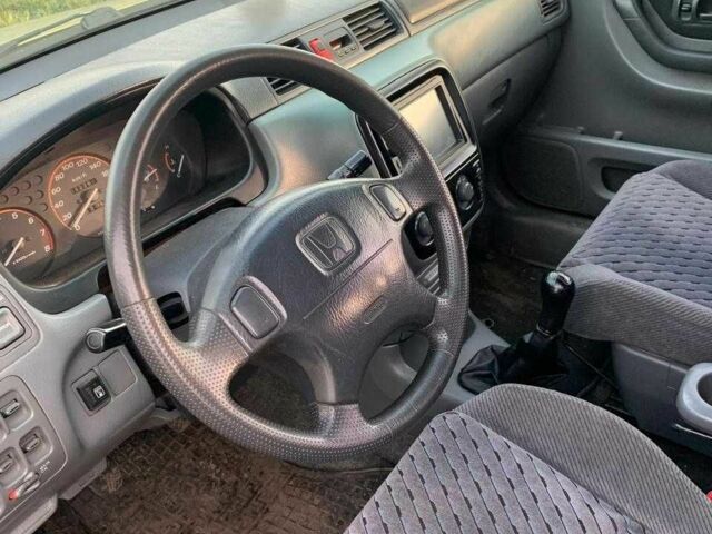 Желтый Хонда СРВ, объемом двигателя 2 л и пробегом 300 тыс. км за 1890 $, фото 2 на Automoto.ua