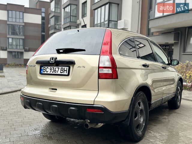 Желтый Хонда СРВ, объемом двигателя 2.4 л и пробегом 297 тыс. км за 8990 $, фото 3 на Automoto.ua