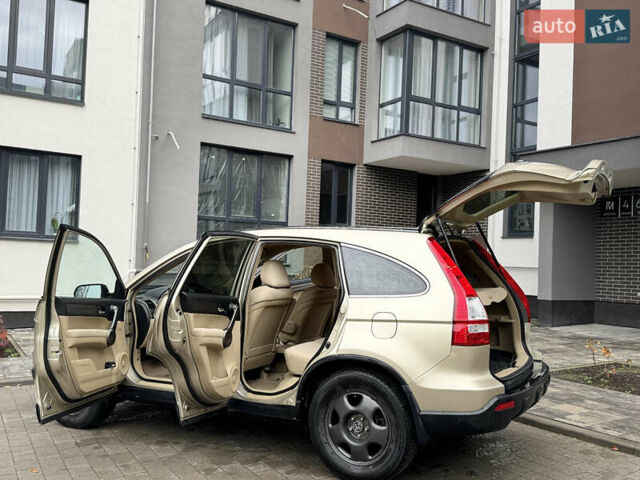 Желтый Хонда СРВ, объемом двигателя 2.4 л и пробегом 297 тыс. км за 8990 $, фото 31 на Automoto.ua