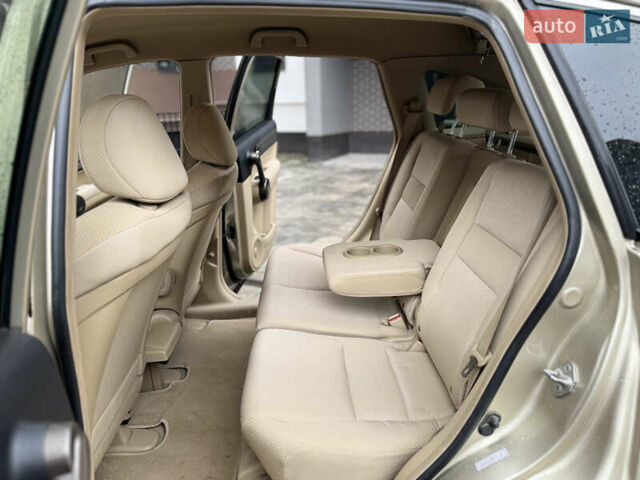 Желтый Хонда СРВ, объемом двигателя 2.4 л и пробегом 297 тыс. км за 8990 $, фото 17 на Automoto.ua