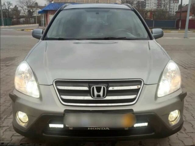 Серый Хонда СРВ, объемом двигателя 2.2 л и пробегом 350 тыс. км за 4600 $, фото 1 на Automoto.ua