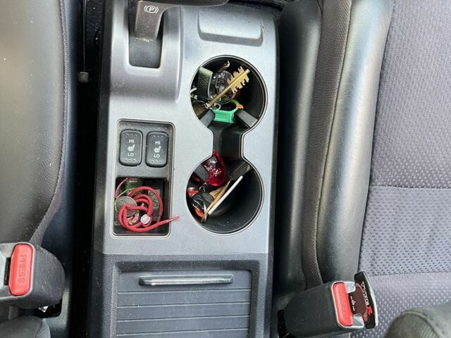 Сірий Хонда СРВ, об'ємом двигуна 2 л та пробігом 275 тис. км за 9000 $, фото 5 на Automoto.ua