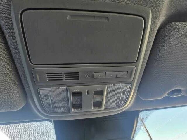 Сірий Хонда СРВ, об'ємом двигуна 2 л та пробігом 12 тис. км за 19000 $, фото 13 на Automoto.ua