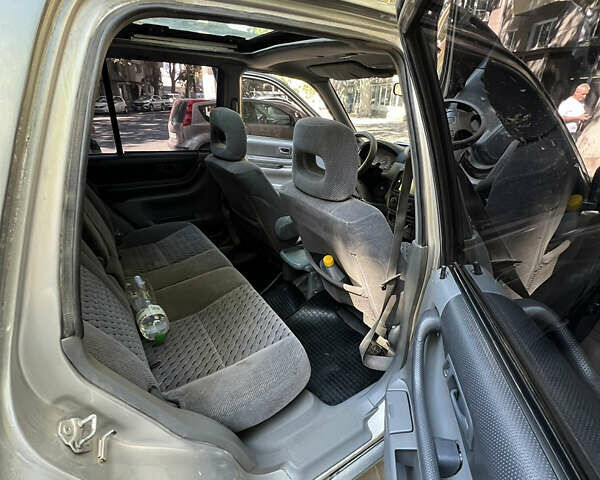 Серый Хонда СРВ, объемом двигателя 2 л и пробегом 150 тыс. км за 3799 $, фото 10 на Automoto.ua