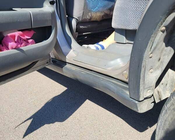 Сірий Хонда СРВ, об'ємом двигуна 2 л та пробігом 350 тис. км за 4998 $, фото 13 на Automoto.ua