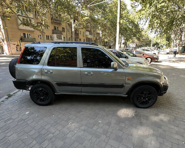 Серый Хонда СРВ, объемом двигателя 2 л и пробегом 150 тыс. км за 3799 $, фото 3 на Automoto.ua