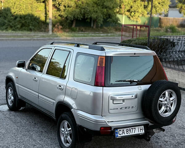 Сірий Хонда СРВ, об'ємом двигуна 1.97 л та пробігом 359 тис. км за 5600 $, фото 4 на Automoto.ua