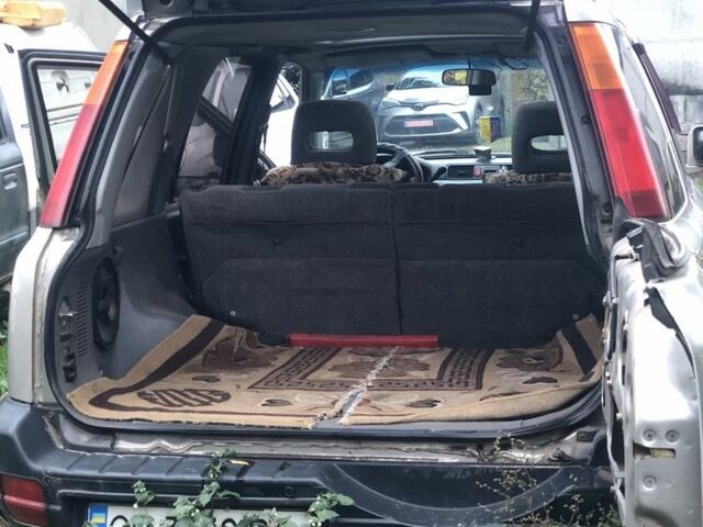 Серый Хонда СРВ, объемом двигателя 2 л и пробегом 400 тыс. км за 3400 $, фото 5 на Automoto.ua