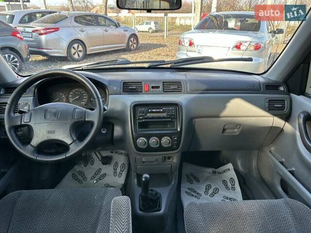 Серый Хонда СРВ, объемом двигателя 2 л и пробегом 300 тыс. км за 4950 $, фото 19 на Automoto.ua