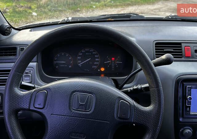 Серый Хонда СРВ, объемом двигателя 2 л и пробегом 312 тыс. км за 5000 $, фото 12 на Automoto.ua