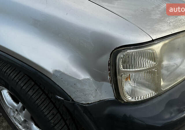 Серый Хонда СРВ, объемом двигателя 2 л и пробегом 312 тыс. км за 5000 $, фото 5 на Automoto.ua